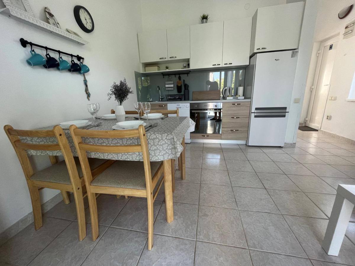 Pinezici Apartman Niccole エクステリア 写真