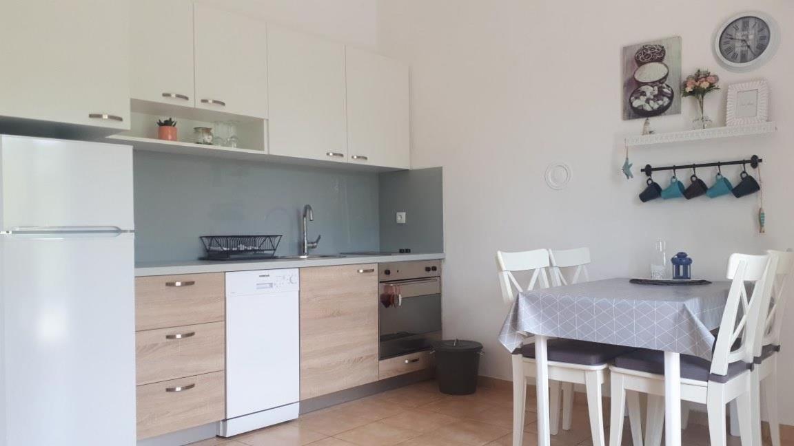 Pinezici Apartman Niccole エクステリア 写真